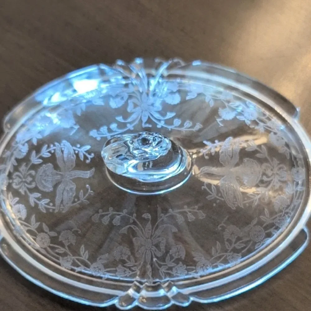 Heisey Glass Elegant Queen Ann Etched Orchid Lemon Dish with Dolphin Finial 1940